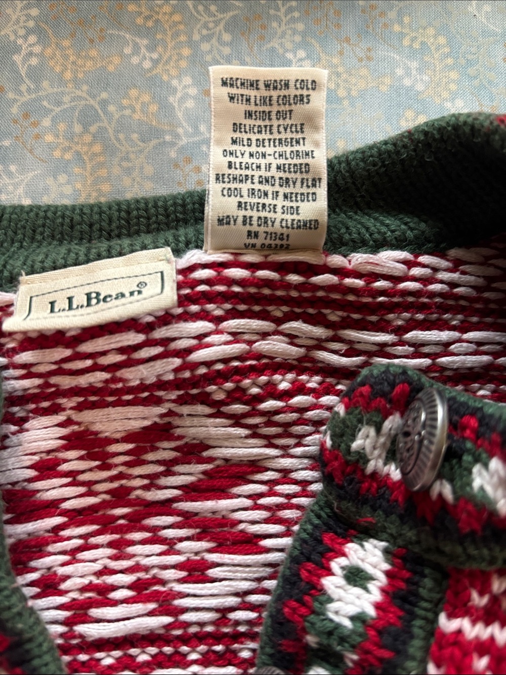 LL Bean Vintage Nordic Fair Isle Christmas Sweater Medium - Picture 5 of 6